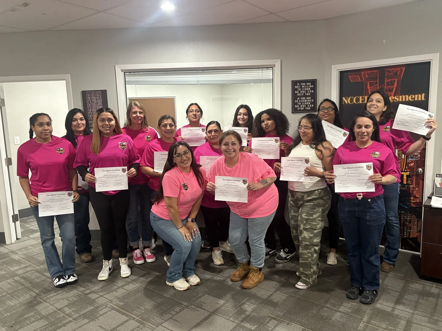 Rig Right Texas Fire Watch graduates holding their certificates